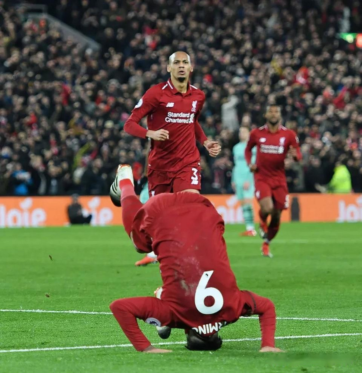 开云平台-巴黎险胜阿森纳，楚阿梅尼高光表现