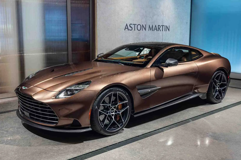 开云足球直播-阿斯顿马丁轻取梅赛德斯，勒克莱尔关键制胜