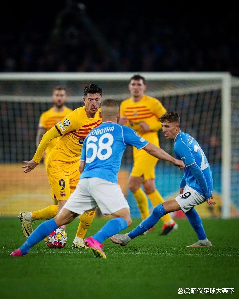 开云体育视频直播-那不勒斯主场战平，困境难解